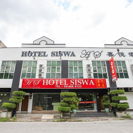 Oyo 89539 Hotel Siswa Кампар Екстер'єр фото